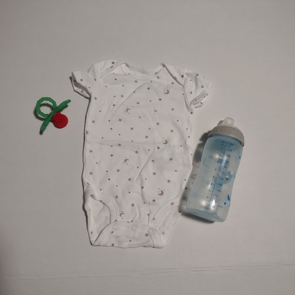 🌜 & ⭐ Carter's 3mo onsie - Picture 1 of 4
